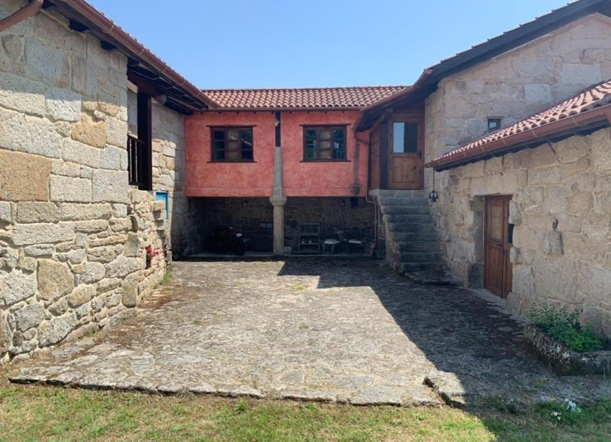 Habitaciones Con Bano Individual En Casa De Campo. Piscina. Amoeiro المظهر الخارجي الصورة