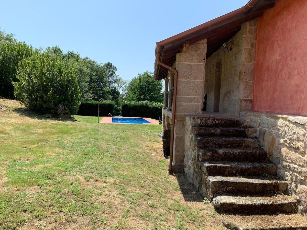 Habitaciones Con Bano Individual En Casa De Campo. Piscina. Amoeiro المظهر الخارجي الصورة